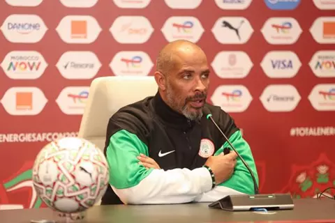 مدرب نيجيريا: استحقينا الفوز أمام تونس لأننا كنا الأفضل